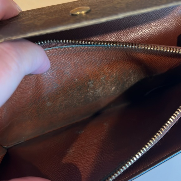 Louis Vuitton Sarah Wallet ONLY, no box or dust bag - Picture 10 of 12